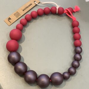 ACCOLADE ketting | magenta & mauve metallic